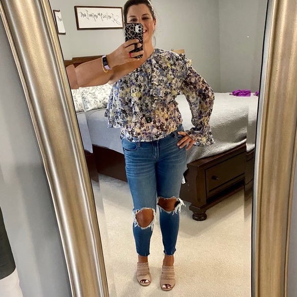 NWT Floral One Shoulder Top - Picture 6 of 9